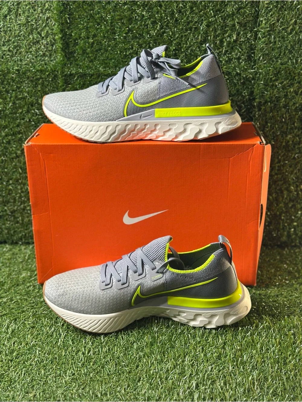 NIKE REACT INFINITY RUN FLYKNIT, SIZE : 9 MENS, COLOR: PARTICLE GREY/ VOLT- WOLF